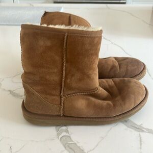 Ugg boots, women’s size 6